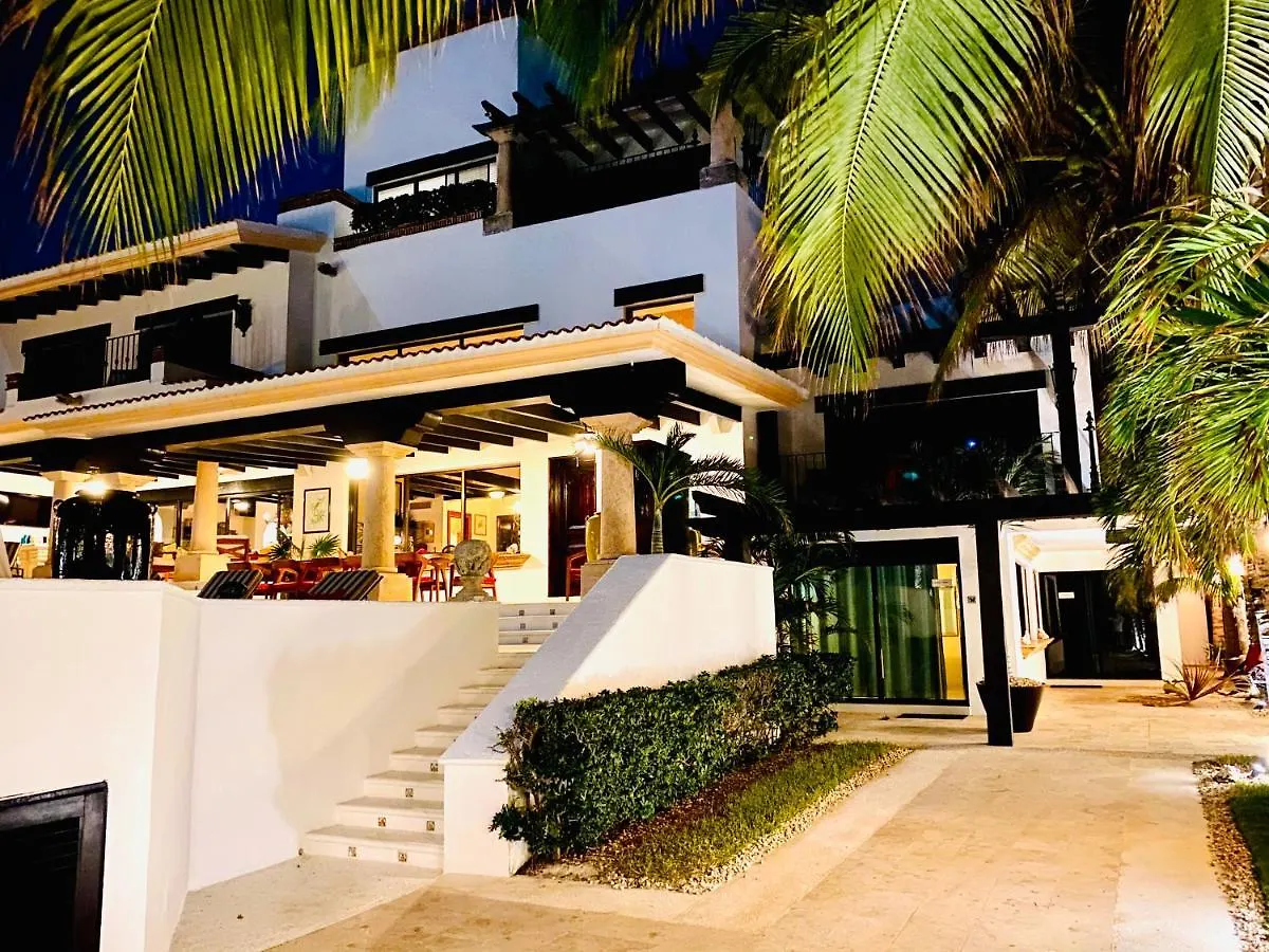 Villa Albatros Oceanfront Luxury Hotelzone Cancún Messico