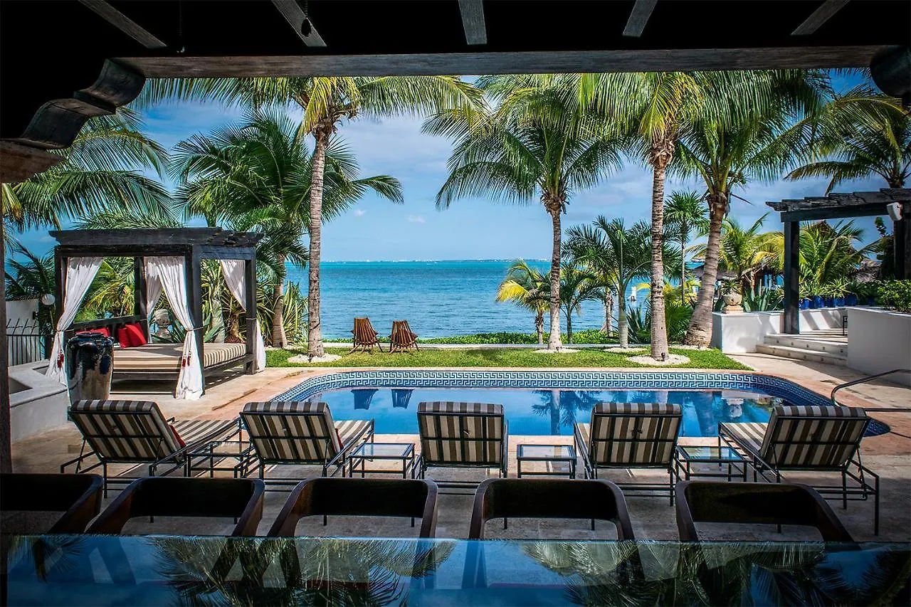 Villa Albatros Oceanfront Luxury Hotelzone Cancún Messico