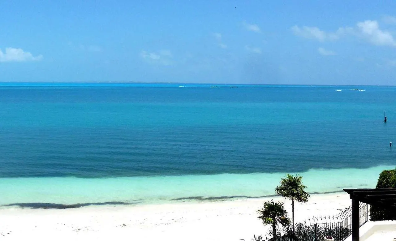 Villa Albatros Oceanfront Luxury Hotelzone Cancún Messico